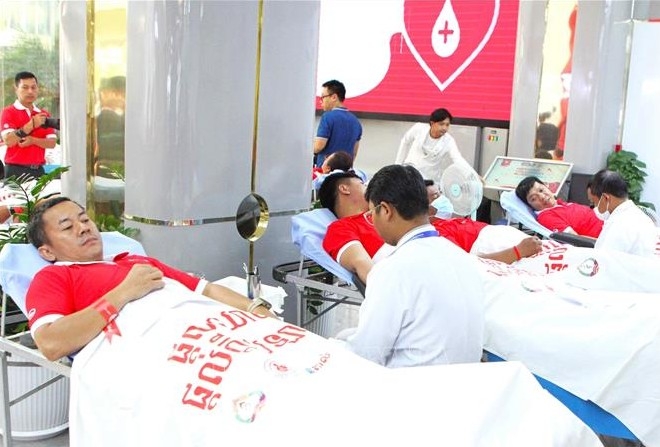 Metfone spreads the spirit of community through blood donation drive in Cambodia